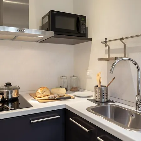 Novella Goldoni Suite-by Concierge Florence