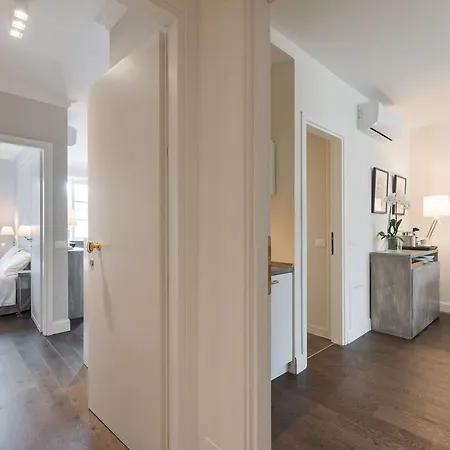 Novella Goldoni Suite-by Concierge Florence