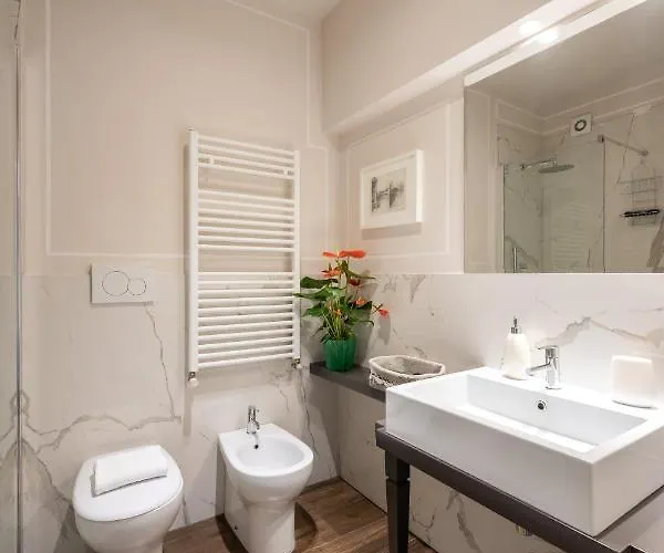 Novella Goldoni Suite-by Concierge