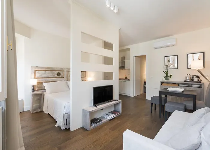 Apartman Novella Goldoni Suite-by Concierge