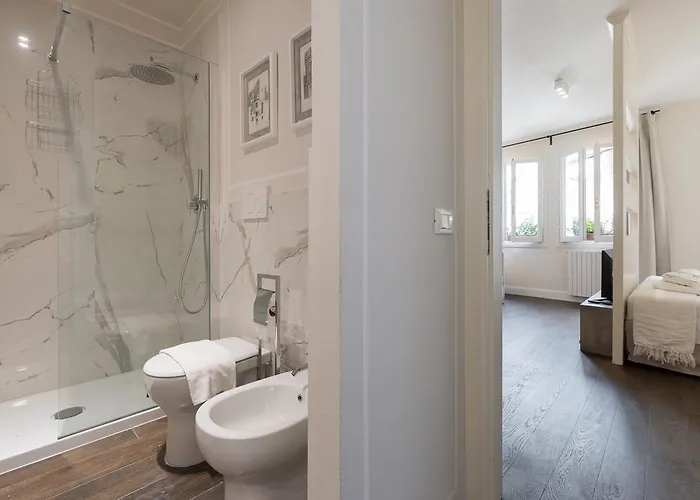 Novella Goldoni Suite-by Concierge